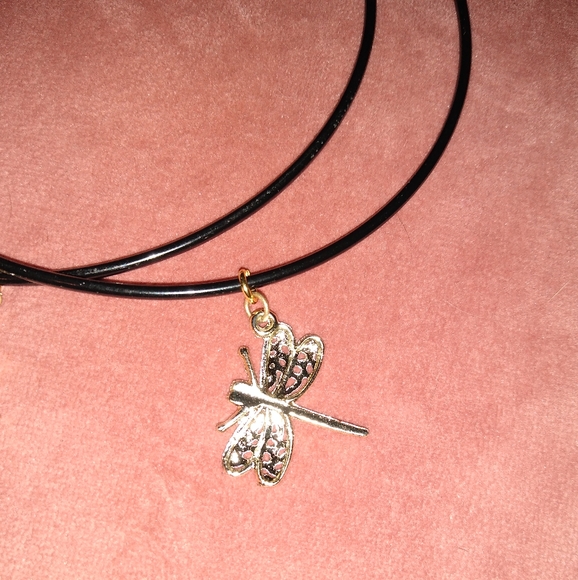 KATTA Huge 5" Dragonfly Black Hoops Oversized Hoop Earrings Charms Dragonflies - Picture 8 of 10